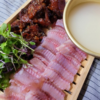 알- 싸한 맛 국산 참홍어 / 250g ~ 1kg (약한숙성 ~ 강한숙성)