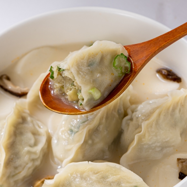 속이 꽉찬! 김치떡만두국 /고기떡만두국 194g