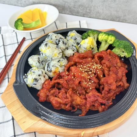 출출할 때, 매콤 직화무뼈닭발 250g